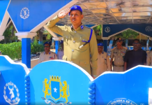 Taliyaha Boliiska oo tababar u soo xiray askar dhameysatay barashada fanka Muusikada