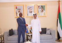 Guddoomiyaha hay’adda maareynta musiibooyinka oo la kulmay safiirka Imaaraatka Carabta