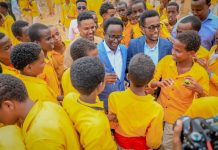 Guddoomiye ku-xigeenka Amniga iyo Siyaasada gobolka Banaadir oo soo xiray Imtixaanka shahaadiga ah ee fasalka 8-aad