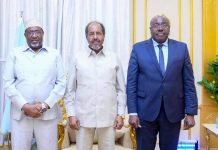 Madaxweyne Xasan Sheekh oo madaxtooyada ku qaabilay Guddoomiyaha Baarlamaanka Bulshada Bariga Afrika