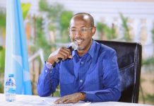 Duqa Muqdisho oo guddoomiyay shir ku saabsan sare u qaadidda Dakhliga Dowladda hoose