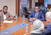 Wasiirka Shaqada iyo Arrimaha Bulshada XFS oo kulan la qaatay mas’uuliyiin ka socday Xafiiska UNDP Soomaaliya