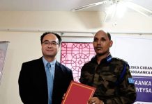Shiinaha oo Booliska Soomaaliyeed ku taageeray qalab loo adeegsado baarista