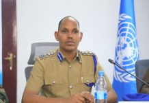 Taliyaasha Booliska iyo Militariga oo ka qayb galay furitaanka tababar ku saabsan Isgaarsiinta