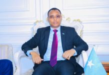 Wafdi uu hogaaminayo wasiirka ganacsiga oo Kismaayo gaaray