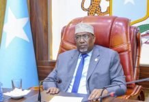 Guddoomiye Sheekh Aadan Madoobe oo shir guddoomiyay kulanka guddiga joogtada ee Golaha Shacabka