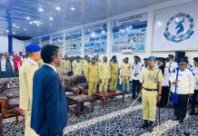 Wasiirka Amniga Guddaha oo tababbar u soo xiray qaar ka mid ah ciidanka Booliiska