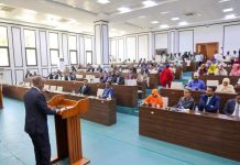 Xildhibaannada Golaha Shacabka oo dood ka yeeshay canshuurta Iibka dalka