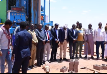 Xildhibaan Cabdisamad oo dhagax-dhigay ceel biyood laga hirgaliyay Gal-gaduud