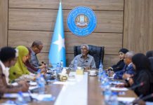 Guddoomiyaha Aqalka Sare oo shir guddoomiyay kulanka guddiga joogtada Aqalka Sare