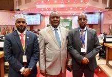 Xildhibaanno ka socday golaha shacabka oo koonfur Afrika kaga qeybgalay shirka Baarlamaanada Afrika