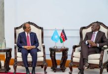 Madaxweyne Xasan Sheekh oo la kulmay dhigiisa Kenya
