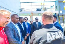 Ra’iisul wasaare xigeenka oo kormeeray Markab Sida Shixnad Gargaar