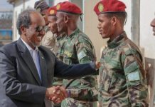 Madaxeyne Xasan Sheekh oo booqday xerooyinka tababarka ciidanka Soomaalida ee Dalka Eritrea