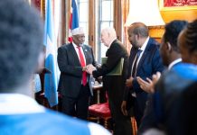 Guddoomiyaha Golaha Shacabka oo kulan la qaatay dhigiisa dalka Ingiriiska