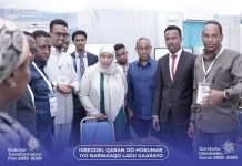 Wasiirka Duulista iyo hawada XFS oo booqatay xarunta diyaarinta Qorshaha Isbeddelka Qaranka.