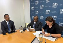 Danjire Jabril oo Nairobi heshiis kula saxiixdeen Hay’adda Isgaarsiinta Qaranka iyo Hay’adda Maaliyadda Adduunka