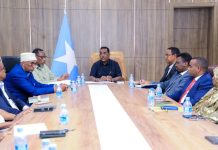 Wasiirka Arrimaha Gudaha oo kulan la qaatay Xubnaha Guddiga Madaxa-bannaan ee Doorashooyinka Qaranka iyo Sohdimaha