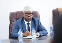 Wasiir Fiqi” Waxaa jira mas’uuliyiin magac dilka dalka, Dowlado shisheeye lacago uga soo qaatay”,