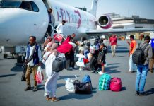 In ka badan 100 muwaadin oo qaxoti ku ahaa Yeman oo dalka lagu soo celiyey