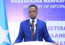 Afar fariimood oo ay dirtay jabinta difaacyadii iyo duullaankii Khawaarijta