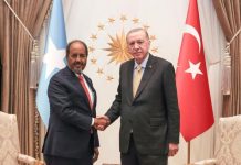 Madaxweyne Erdogan oo madaxtooyada Ankara ku soo dhaweeyey madaxweyne Xasan Sheekh