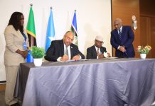 Soomaaliya iyo Tanzania oo heshiisyo muhiim ah ku kala saxiixday Muqdisho