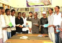 Wasiir Ku-xigeenka Waxbarashada oo Booqday Maktabadda Degmada Garbahaarey