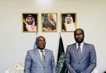 Wasiirka warfaafinta XFS oo kulan la qaatay safiirka sucuudiga u fadhiya Muqdisho