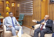 Wasiirka cadaaladda oo qaabbilay wakiilka guddoomiyaha g𝐮𝐝𝐝𝐢𝐠𝐚 m𝐢𝐝𝐨𝐰𝐠𝐚 𝐀𝐟𝐫𝐢𝐤𝐚 𝐞𝐞 𝐒𝐨𝐨𝐦𝐚𝐚𝐥𝐢𝐲𝐚