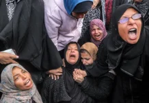 Israel oo duqeysay Qaza dhinacna kala xaajooneysa Xamaas