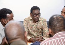 Wasiirka Amniga oo kormeer socod ah ku maray waddooyinka Muqdisho