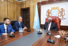 Guddoomiyaha G/shacabka BJFS oo qaabilay Safiirka Talyaaniga