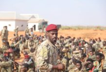 Taliyaha ciidanka dhulka oo gaaray jiidaha dagaalka ka dhanka ah khawaarijta