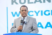 Wasiirka Arrimaha Gudaha XFS mudane Cali Yuusuf Cali(Xoosh) ayaa soo xiray kulanka Wacyigelinta Doorashada Qof iyo Cod