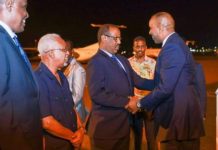 Ra’iisul Wasaare Xamsa oo gaaray Qaahira