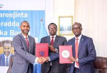 Wasiirka cusub ee wasaaradda Dekadaha oo xilka la wareegay