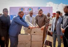 Ra’iisul wasaare Xamsa oo dhagax dhigay dhismaha garoonka diyaaradaha magaalada Laascaanood