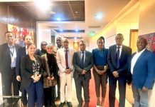 Wasiirka Hawlaha Guud XFS oo safar shaqo ku jooga Nairobi ayaa la kulmay madaxda Bangiga Adduunka