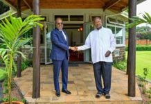 Madaxweyne Xasan Sheekh oo kulan rasmi ah la yeeshay Madaxweynaha dalka Uganda