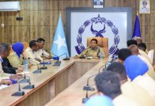 Taliyaha Boliiska oo guddoomiyey kulan ku saabsan xoojinta amniga