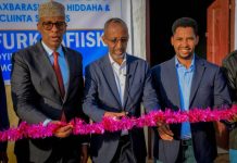 Wasiirka Wasaaradda Waxbarashada oo si rasmi ah xarigga uga jaray xafiiska shahaadooyinka ee Magaalada Laascaanood