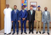 Wasiirka Amniga iyo taliyaha Booliiska oo qaabilay Wasiirka arrimaha guddaha Ciraaq