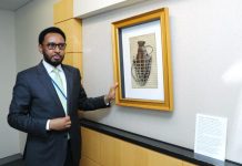 Wasiirka Maaliyadda XFS oo Bankiga Adduunka ku wareejiyay Astaan dhaqan