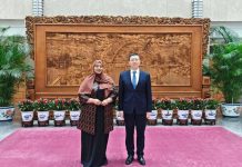 Danjiraha Soomaaliya ee Shiinaha oo la kulantay mas’uul ka tirsan wasaaradda arrimaha dibadda dalkaas