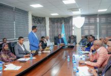 Wasiirka Amniga oo guddoomiyey shir looga hadlayay dardargelinta howlaha Hey’adda Socdaalka iyo Jinsiyadda Soomaaliya