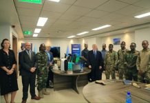 Dowladda Soomaaliya oo agab ciidan kala wareegtay Dowladda Maraykanka