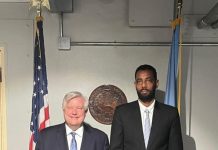 Wasiirka Gaadiidka iyo Duulista Hawada XFS oo kulan la qaatay Safiirka Dawlada Maraykanka u fadhiya Soomaliya.