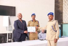 Taliyaha Booliska oo tababar u soo xiray saraakiil baaarayaal ah