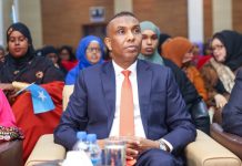 Ra’iisul Wasaare Xamsa oo la kulmay haweenka Soomaaliyeed ee ku dhaqan caasimadda